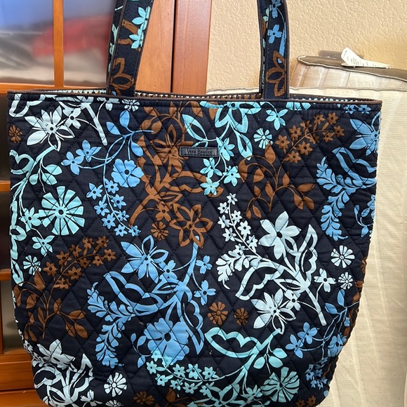 Bag - Picture 1 of 3